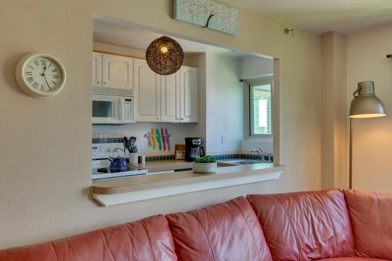 Downtown Seattle Condo With Rooftop Deck And Views!