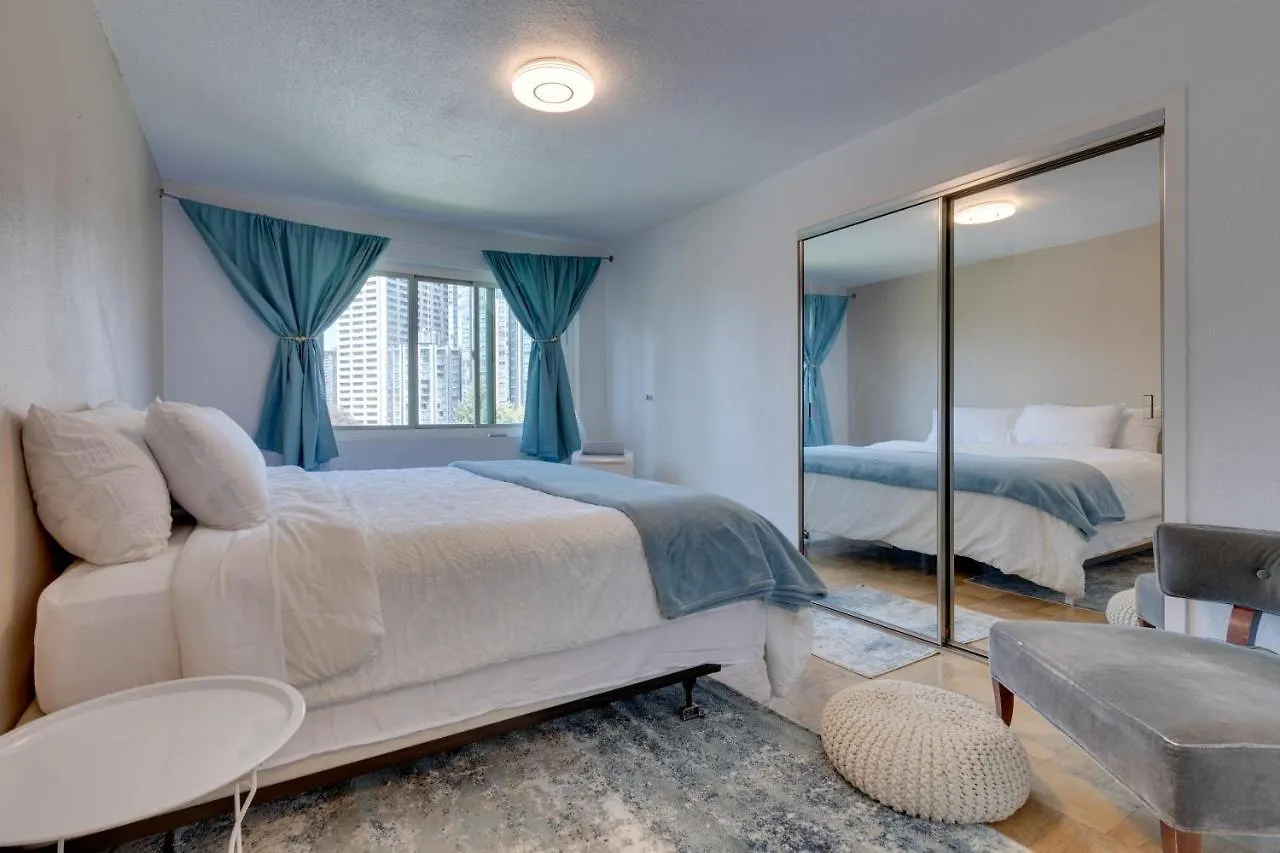 Apartment Downtown Seattle Condo With Rooftop Deck And Views!